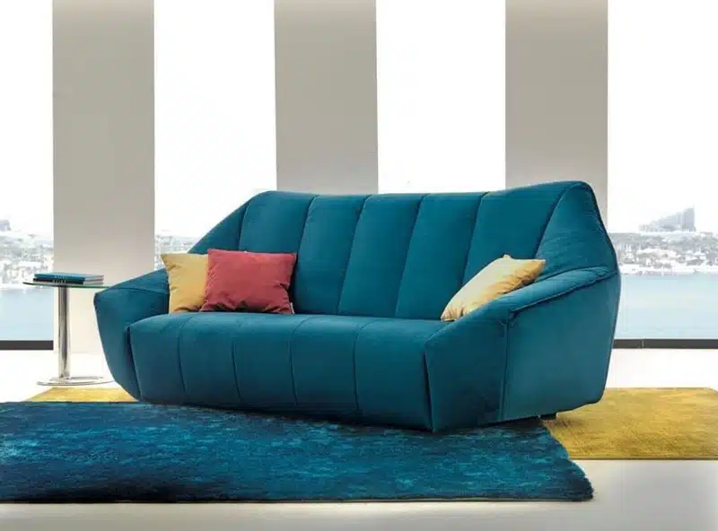 Canapé bleu canard découvrez notre sélection des modèles les plus tendance pour votre intérieur