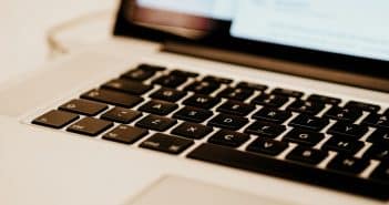Comment activer la dictée vocale sur Word ?